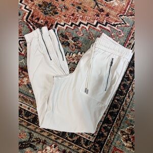 Athleta Farallon Cream Sweatpants with Tapered Leg Design
